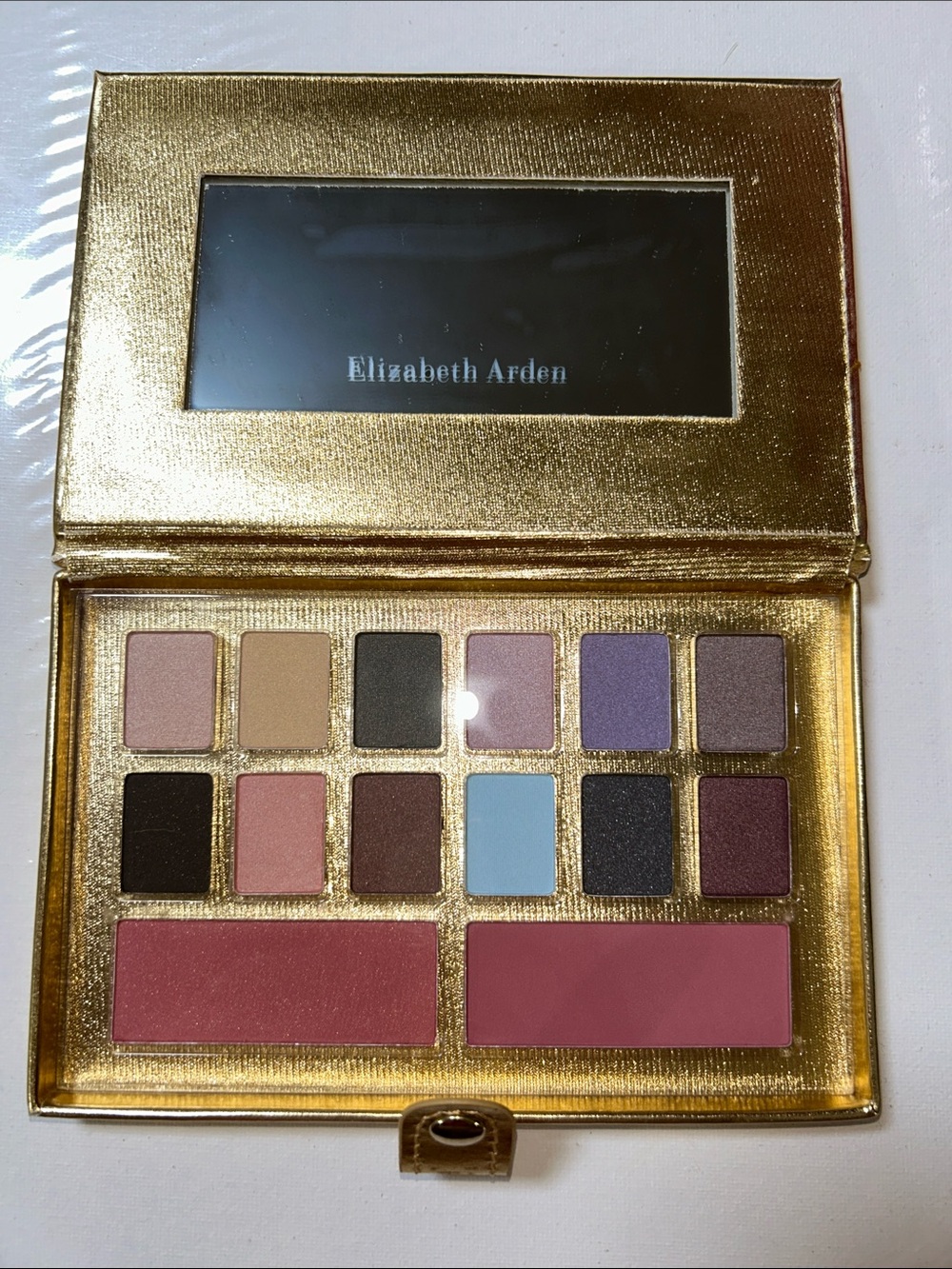 NWT Elizabeth Arden Gold Makeup Palette with Red Gloss & Red Croc Bag - Picture 7 of 15